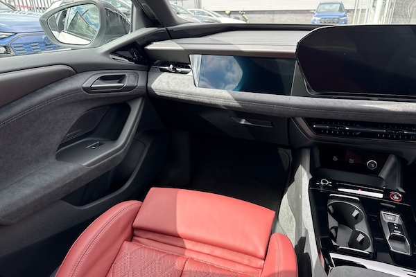 Used Audi S6 e-tron Avant 2025 for sale - 76346518: Photo 19