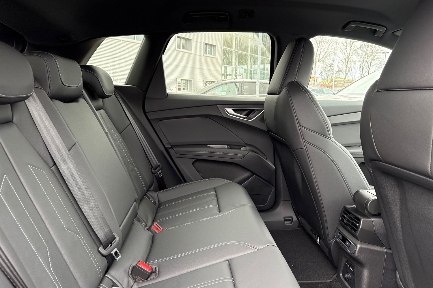 Used Audi Q4 e-tron 2026 for sale - 78029490: Photo 37