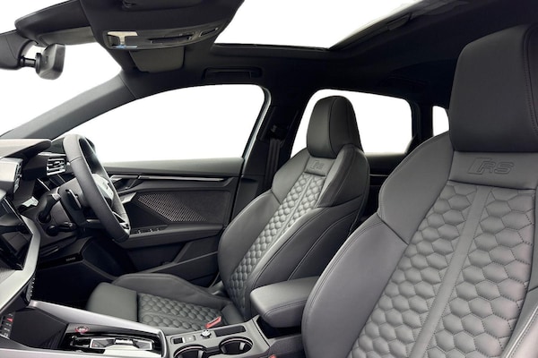 Used Audi RS3 2025 for sale - 76299985: Photo 13