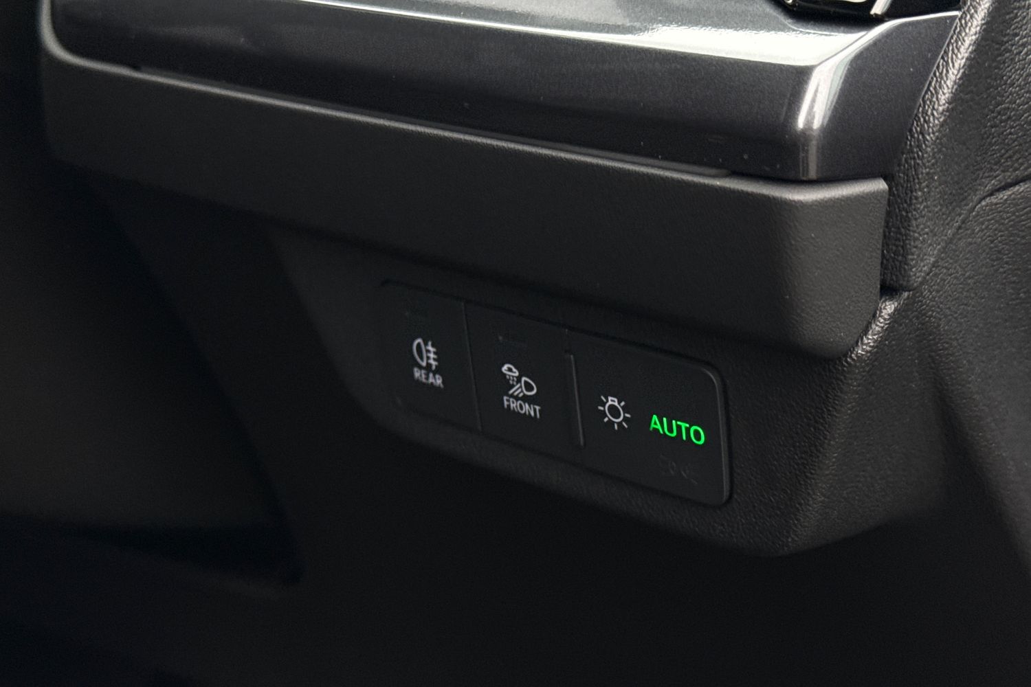 Used Audi Q4 e-tron 2025 for sale - 75847358: Photo 47