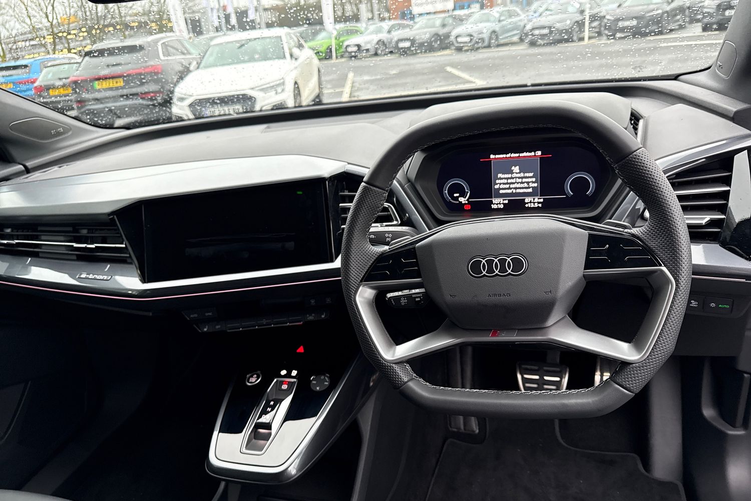 Used Audi Q4 e-tron 2025 for sale - 76909377: Photo 17