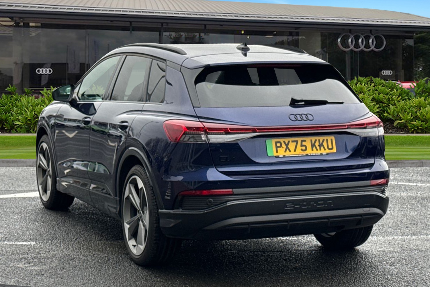 Used Audi Q4 e-tron 2025 for sale - 76909377: Photo 2