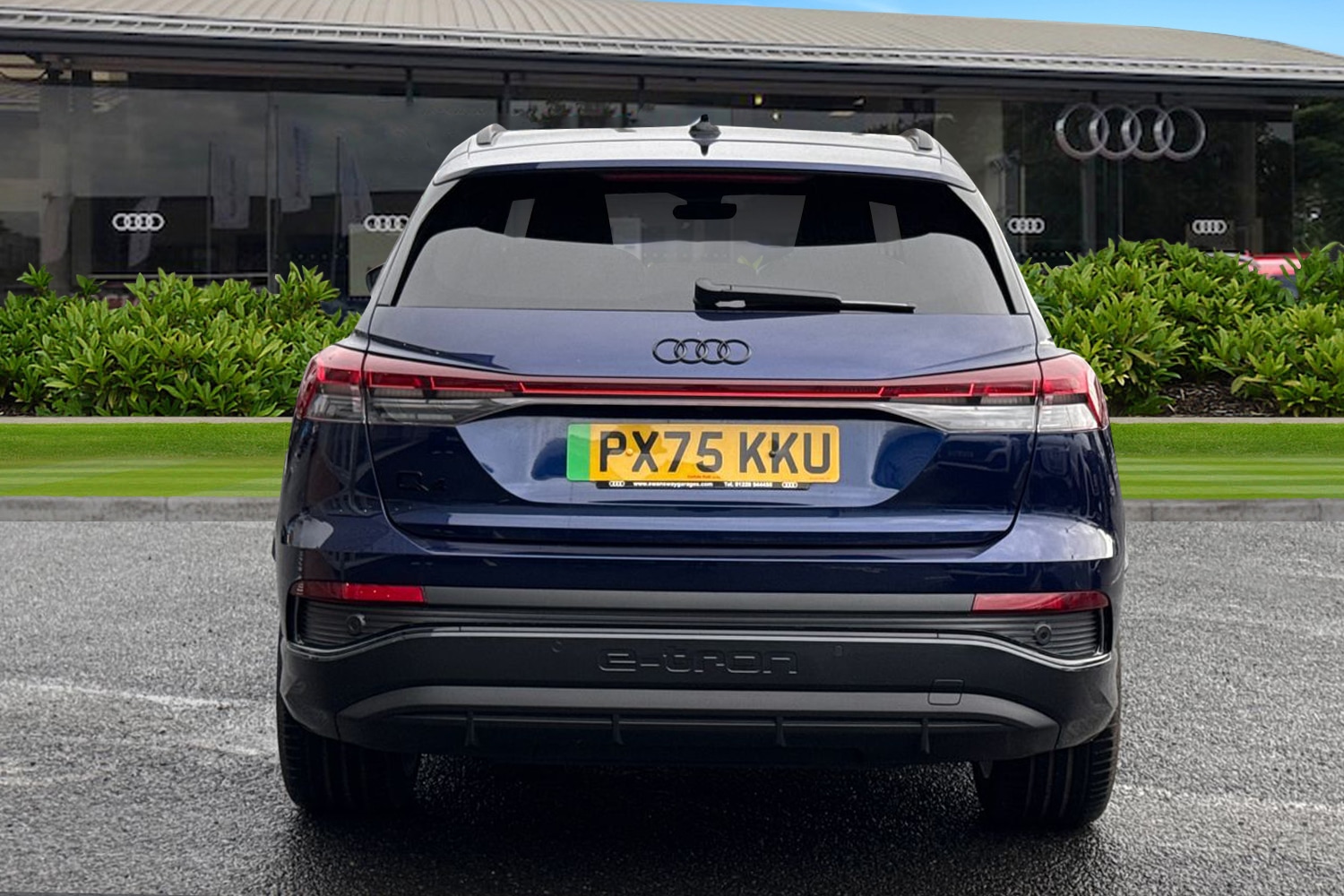 Used Audi Q4 e-tron 2025 for sale - 76909377: Photo 4