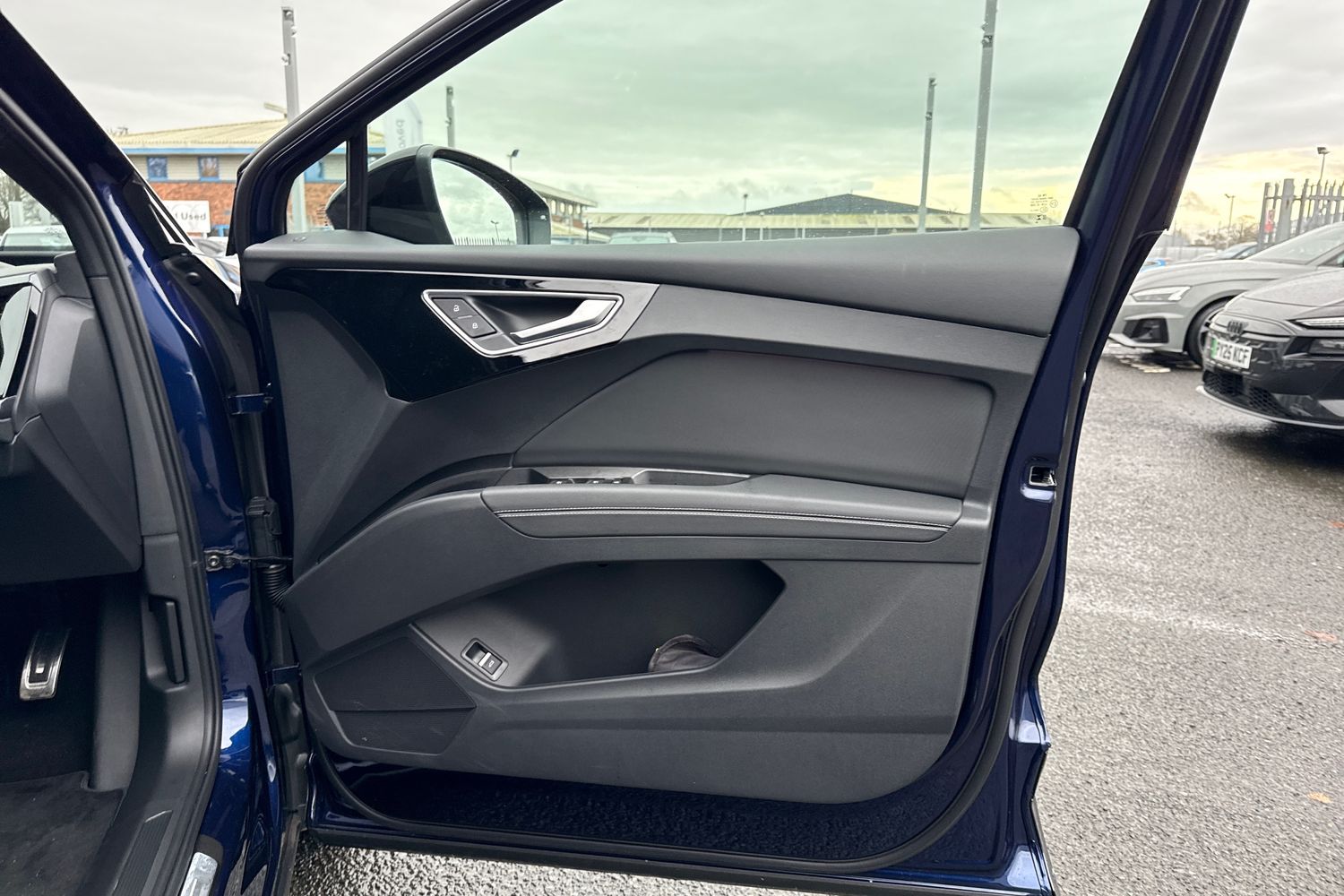 Used Audi Q4 e-tron 2025 for sale - 76909377: Photo 45