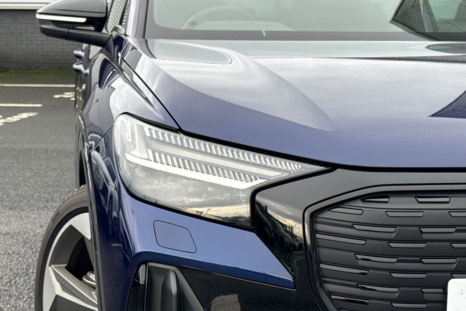 Used Audi Q4 e-tron 2025 for sale - 76909377: Photo 8