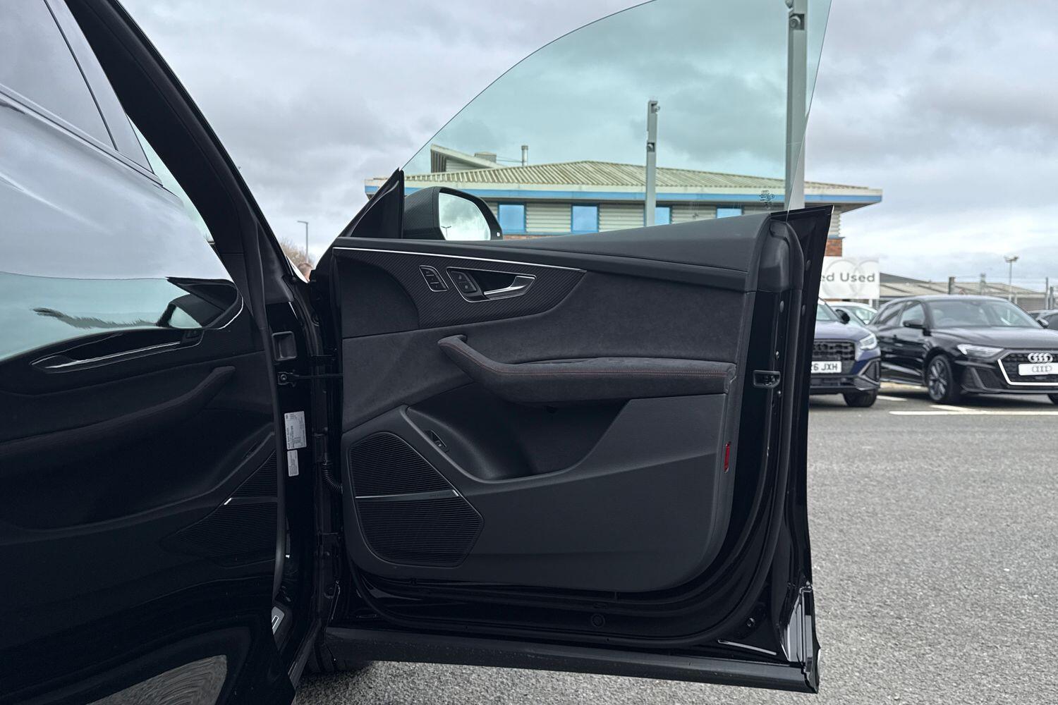 Used Audi RS Q8 2026 for sale - 77834894: Photo 44