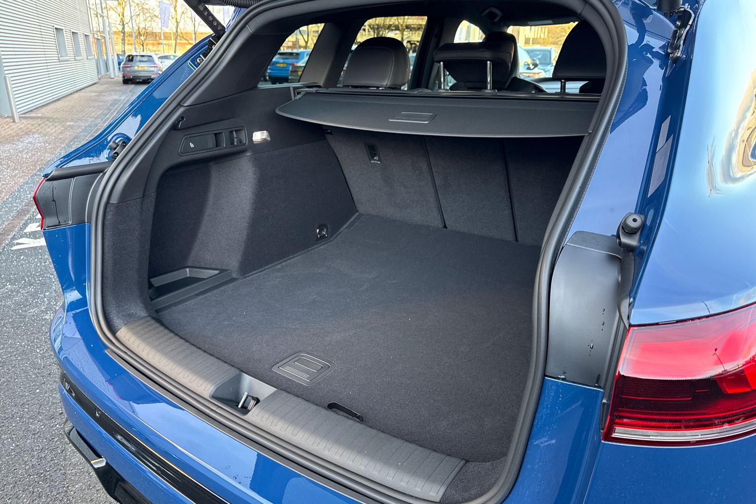 Used Audi Q6 e-tron 2026 for sale - 77138975: Photo 35