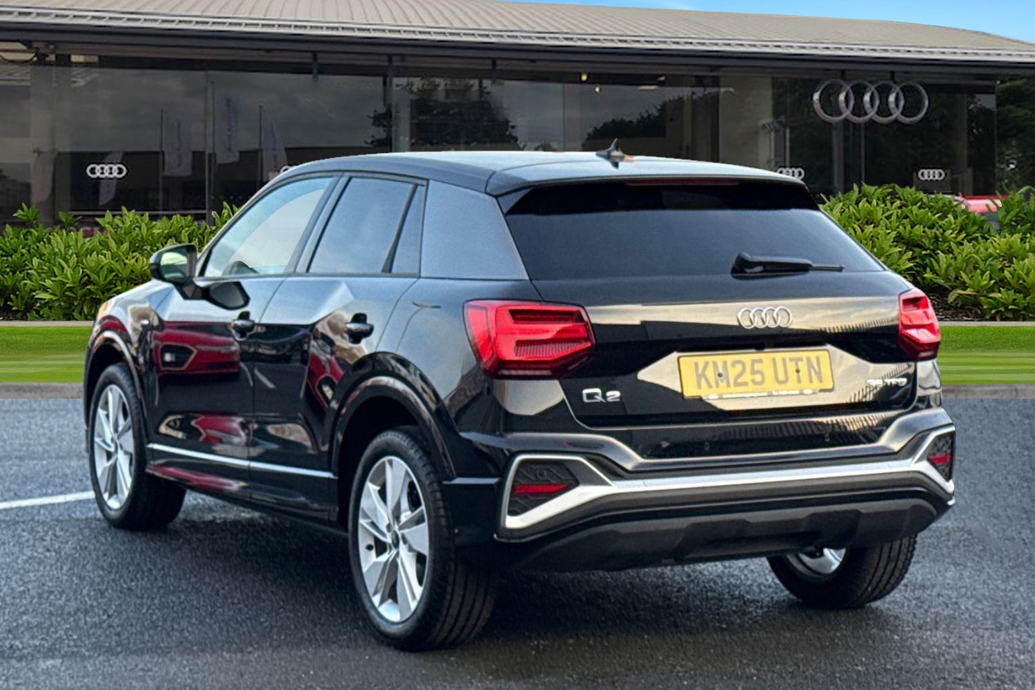 Used Audi Q2 2025 for sale - 77368503: Photo 2