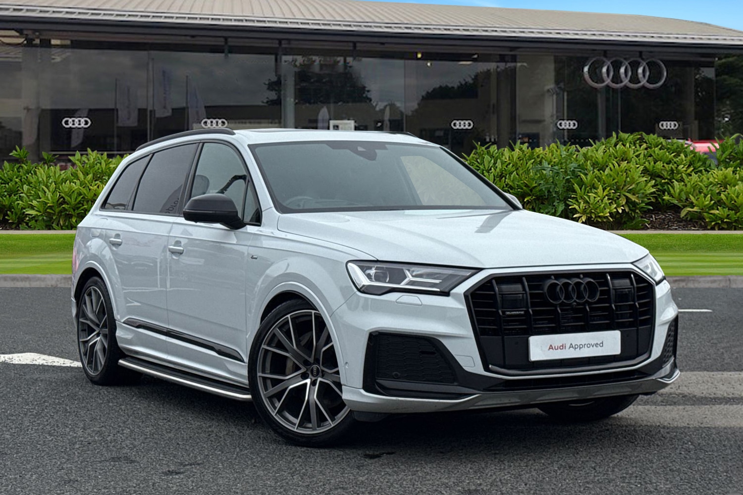 Used Audi Q7 2023 for sale - 76113740: Photo 1