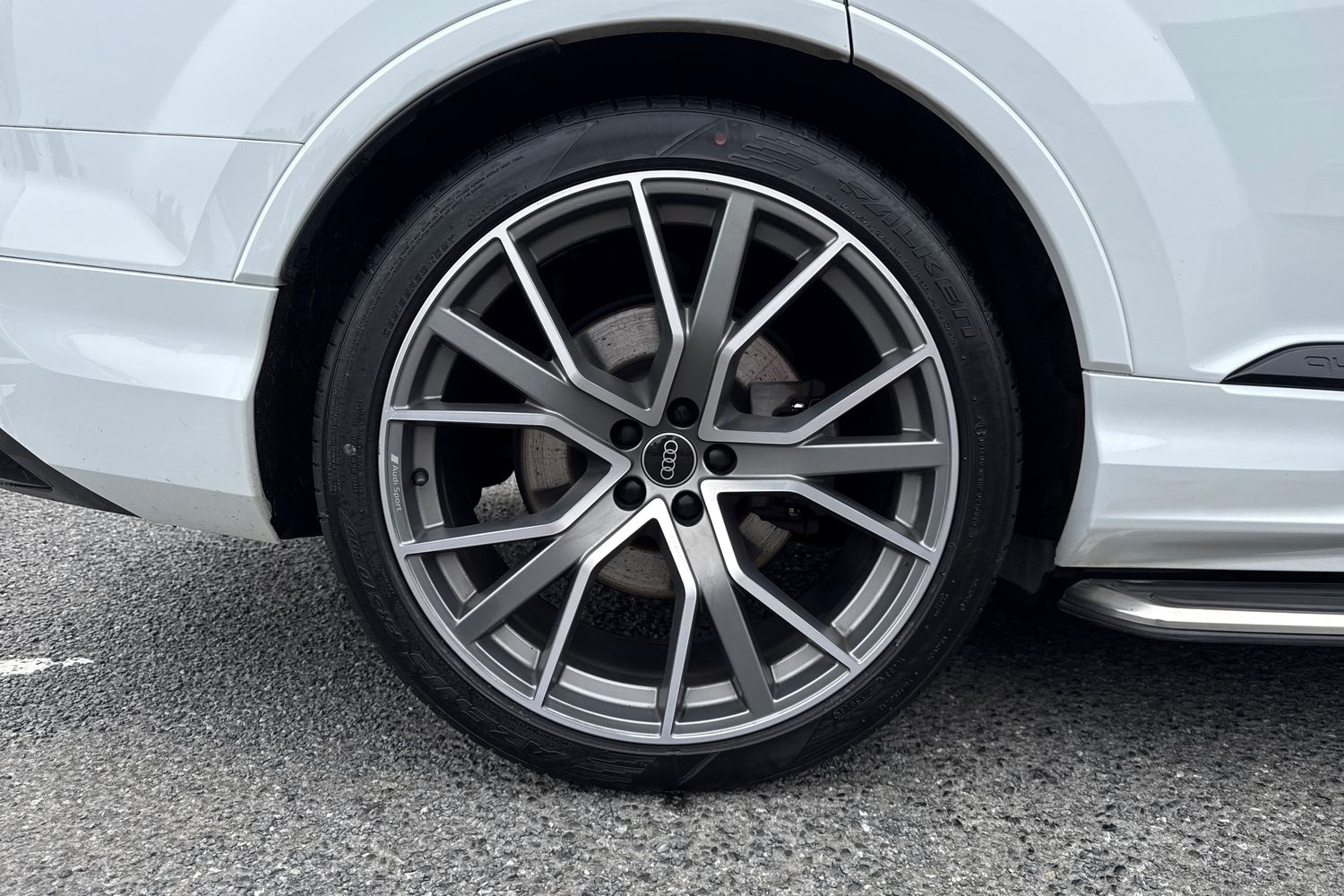 Used Audi Q7 2023 for sale - 76113740: Photo 11