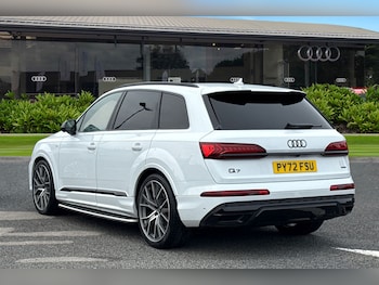 Used Audi Q7 2023 for sale - 76113740: Photo 2