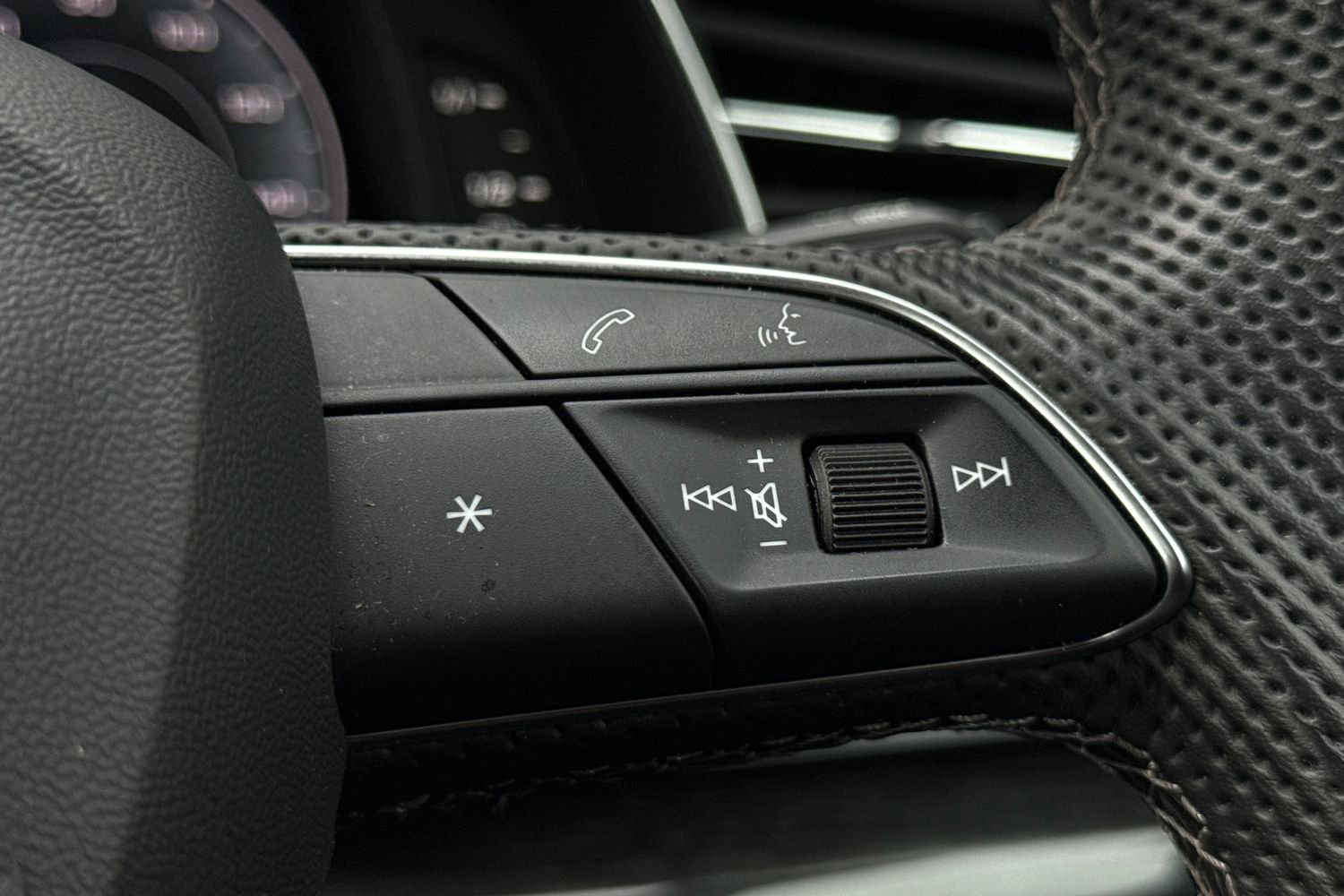Used Audi Q7 2023 for sale - 76113740: Photo 40