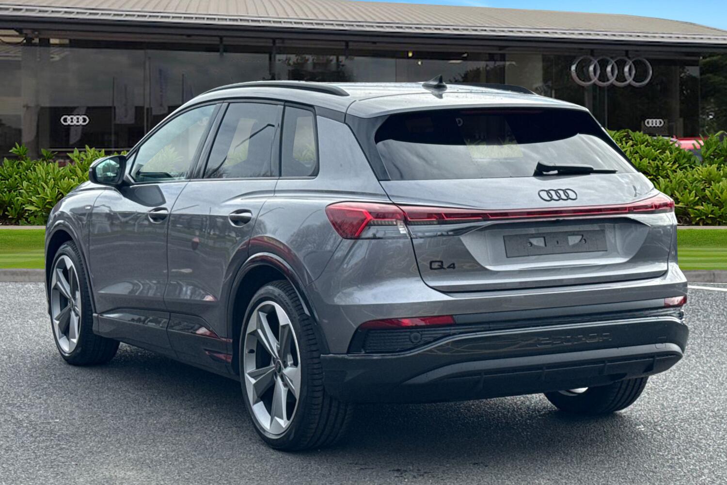 Used Audi Q4 e-tron 2026 for sale - 78168568: Photo 2