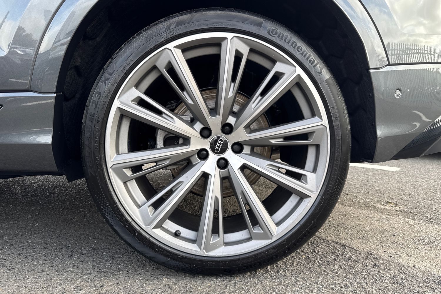 Used Audi Q8 2025 for sale - 76654343: Photo 10