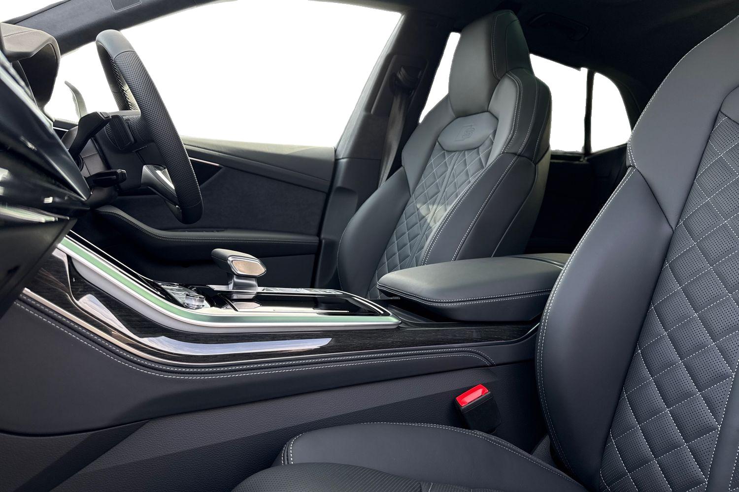 Used Audi Q8 2025 for sale - 76654343: Photo 15