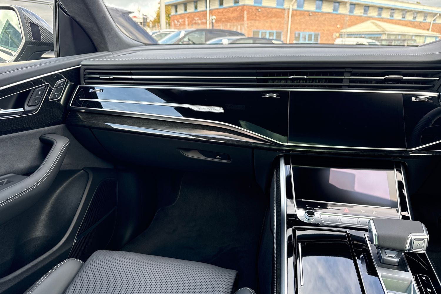 Used Audi Q8 2025 for sale - 76654343: Photo 19