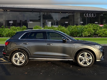 Used Audi Q3 2024 for sale - 76636941: Photo