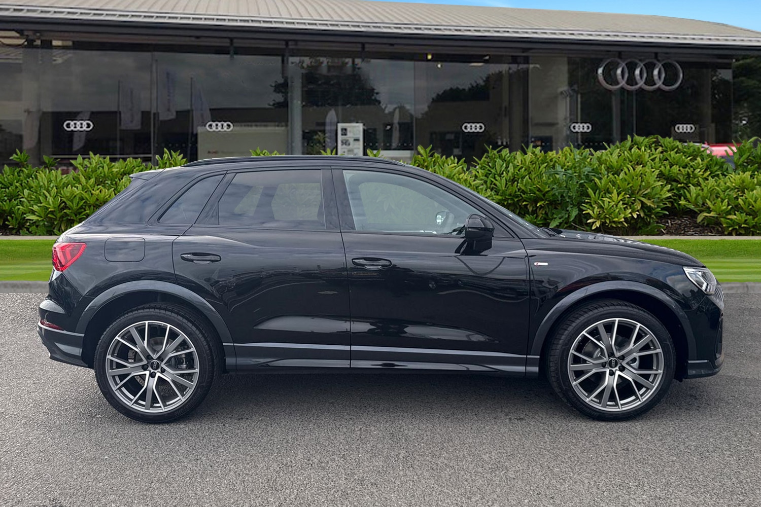 Used Audi Q3 2025 for sale - 76909362: Photo 3