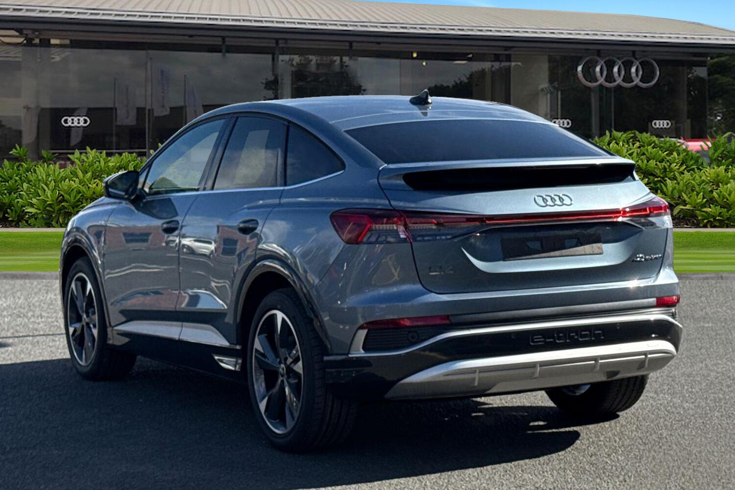 Used Audi Q4 e-tron 2026 for sale - 78168456: Photo 2