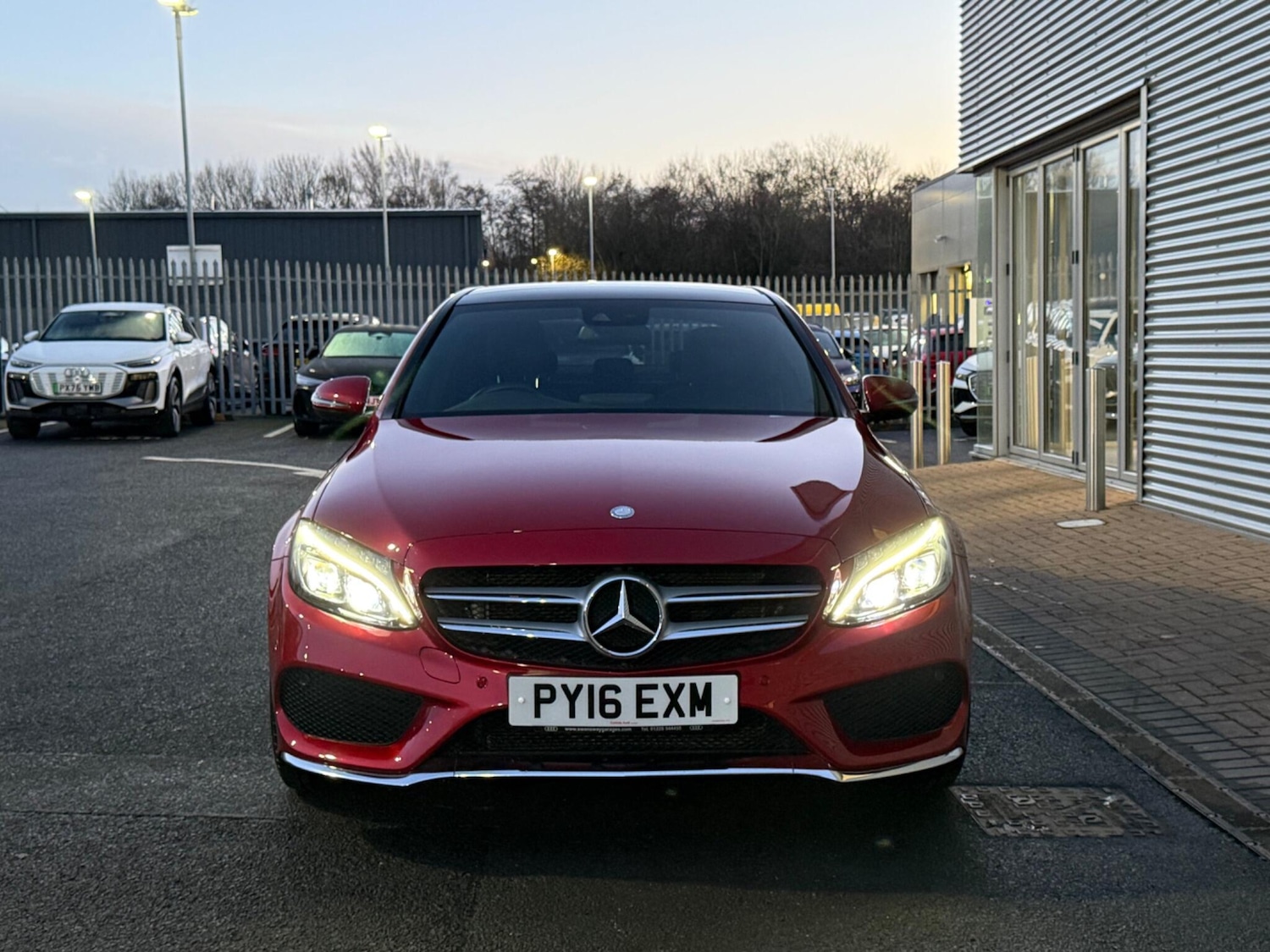Used Mercedes-Benz C Class 2016 for sale - 77368498: Photo 2