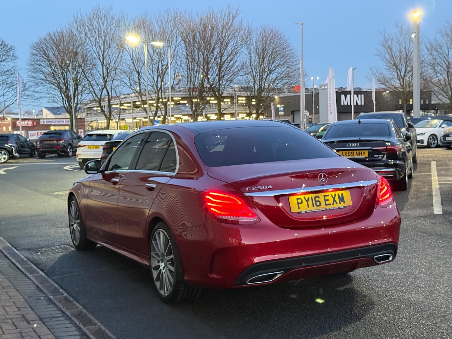 Used Mercedes-Benz C Class 2016 for sale - 77368498: Photo 3