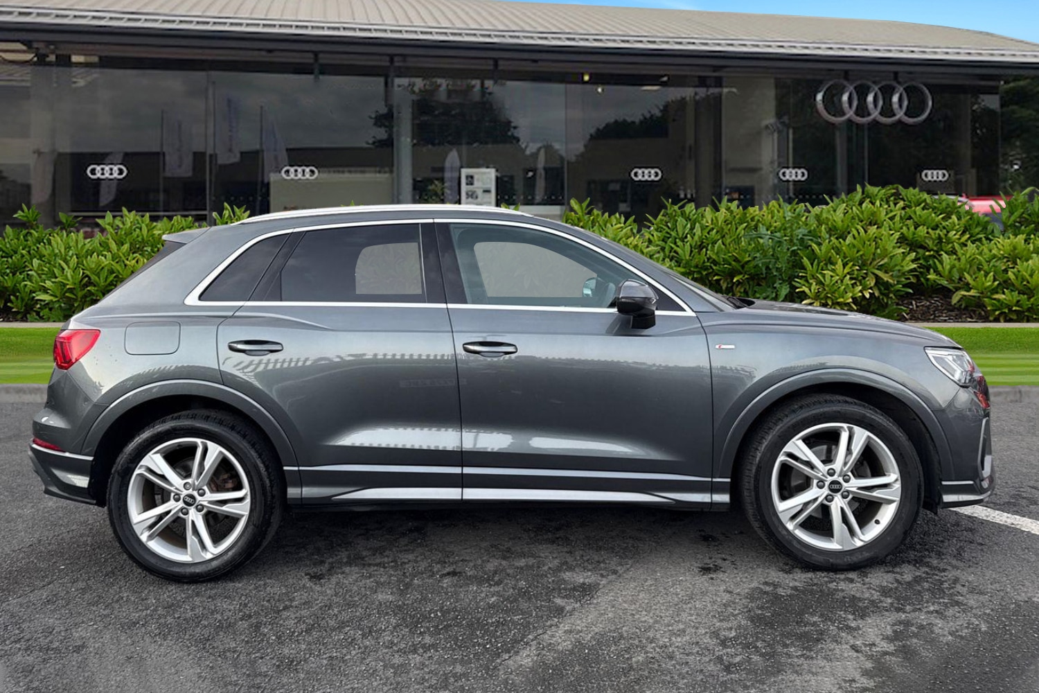 Used Audi Q3 2022 for sale - 77368661: Photo 3