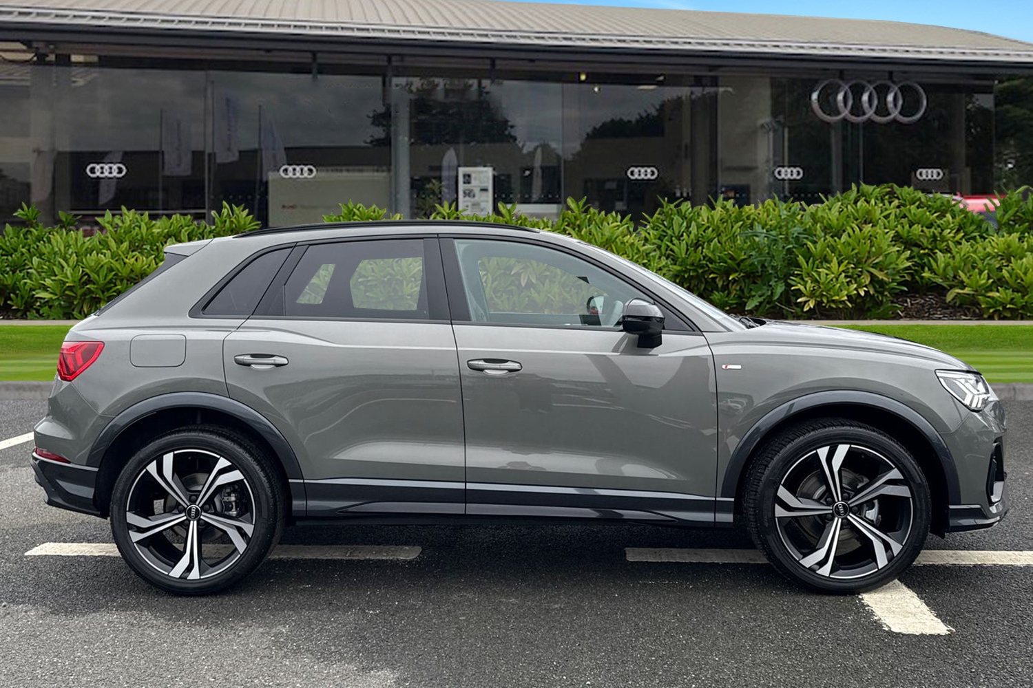 Used Audi Q3 2026 for sale - 77805210: Photo 3