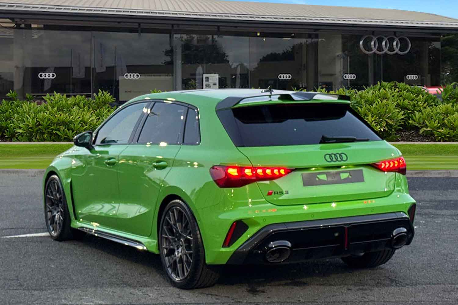 Used Audi RS3 2025 for sale - 77014024: Photo 2