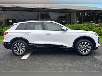 Used Audi Q6 e-tron 2024 for sale - 78060389: Photo