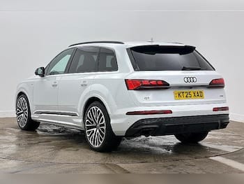 Used Audi Q7 2025 for sale - 79774049: Photo