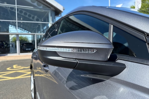 Used Audi Q4 e-tron 2025 for sale - 76346552: Photo 54