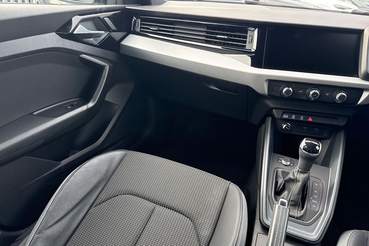 Used Audi A1 2023 for sale - 76654408: Photo 19