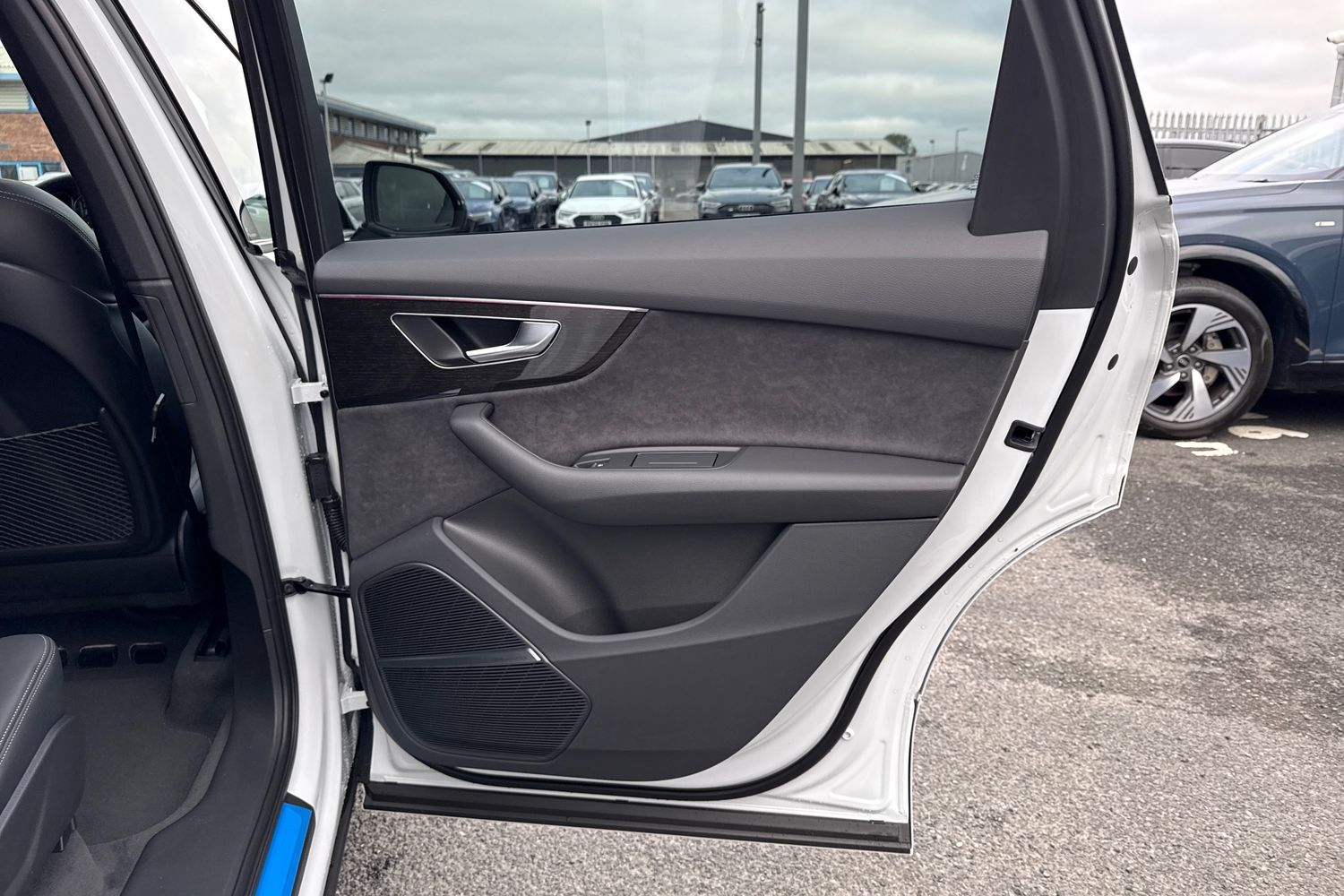 Used Audi Q7 2025 for sale - 76300407: Photo 44