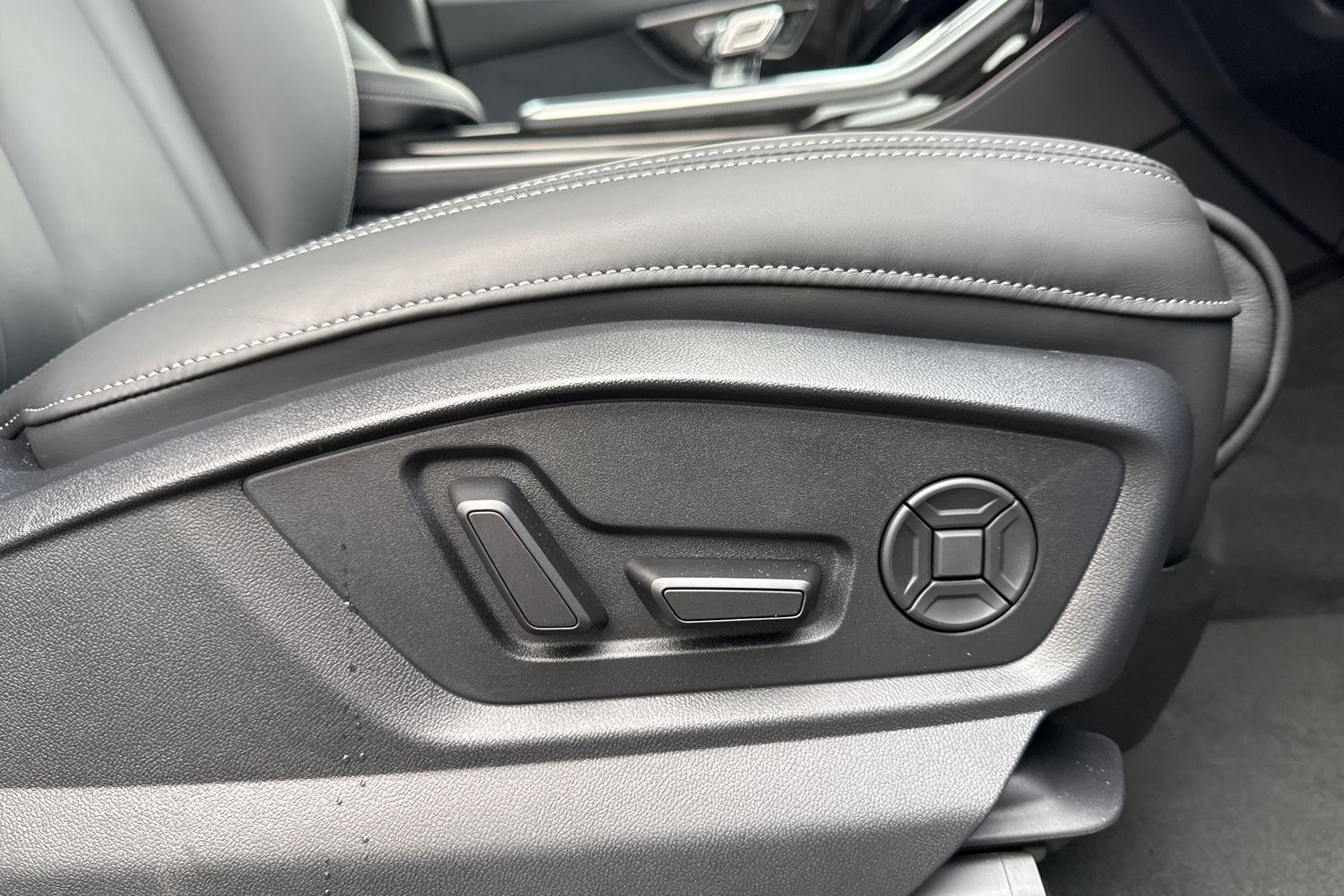 Used Audi Q7 2025 for sale - 76300407: Photo 47