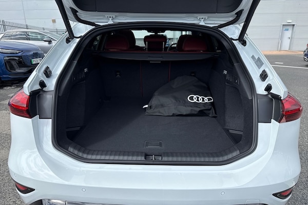 Used Audi S6 e-tron Avant 2025 for sale - 75787270: Photo 6