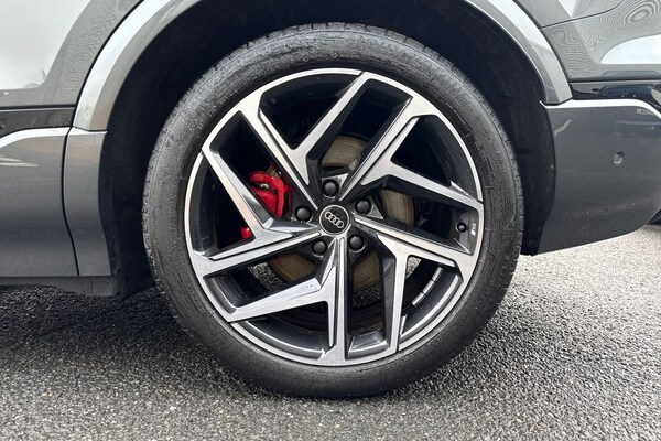 Used Audi Q6 e-tron 2024 for sale - 76272436: Photo 11
