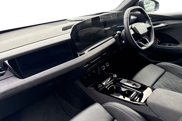 Used Audi Q6 e-tron 2024 for sale - 76272436: Photo 15