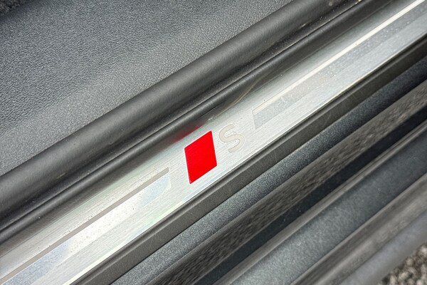 Used Audi Q6 e-tron 2024 for sale - 76272436: Photo 27
