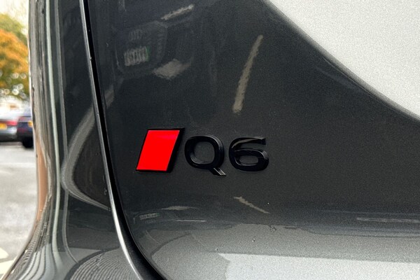 Used Audi Q6 e-tron 2024 for sale - 76272436: Photo 37