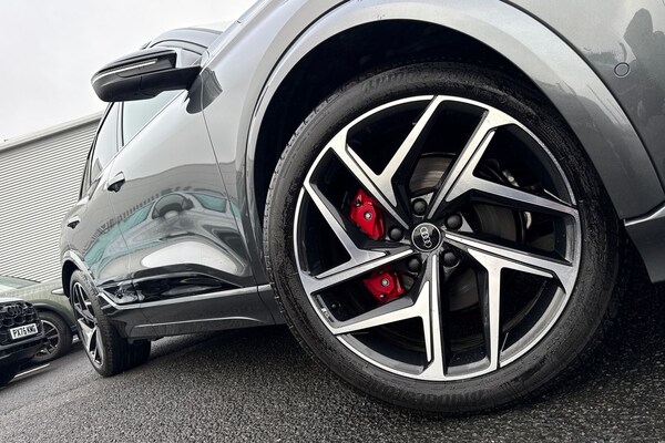 Used Audi Q6 e-tron 2024 for sale - 76272436: Photo 42