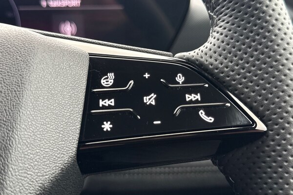 Used Audi Q6 e-tron 2024 for sale - 76272436: Photo 46