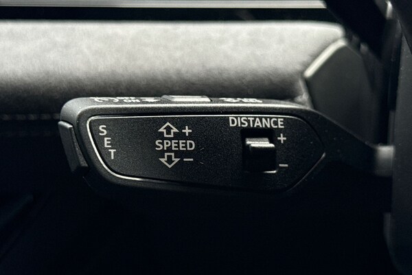 Used Audi Q6 e-tron 2024 for sale - 76272436: Photo 52