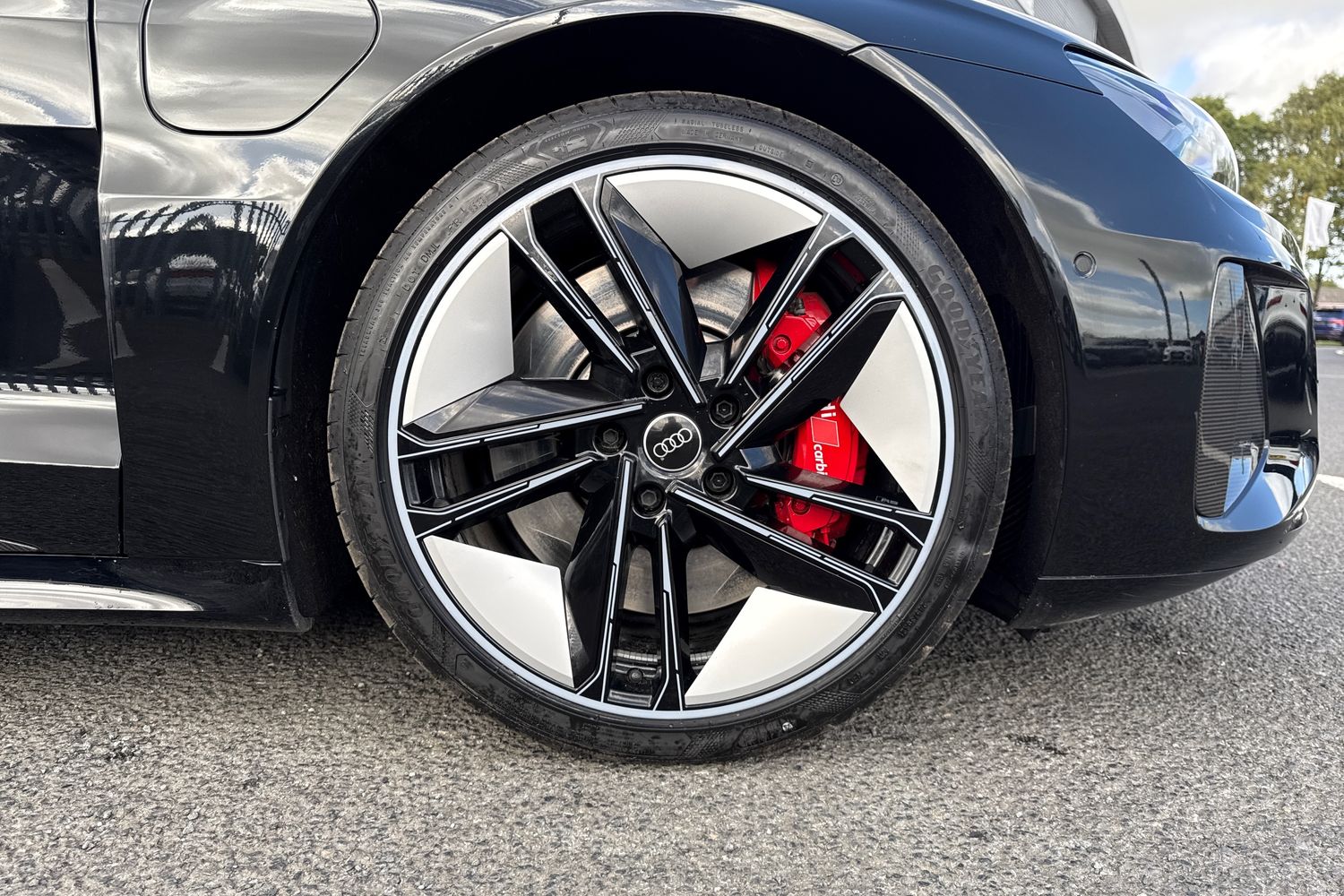 Used Audi RS e-tron GT 2024 for sale - 75945623: Photo 13