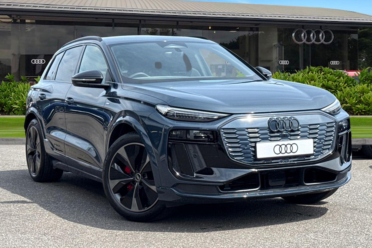 Used Audi Q6 e-tron 2025 for sale - 75924843: Photo 1