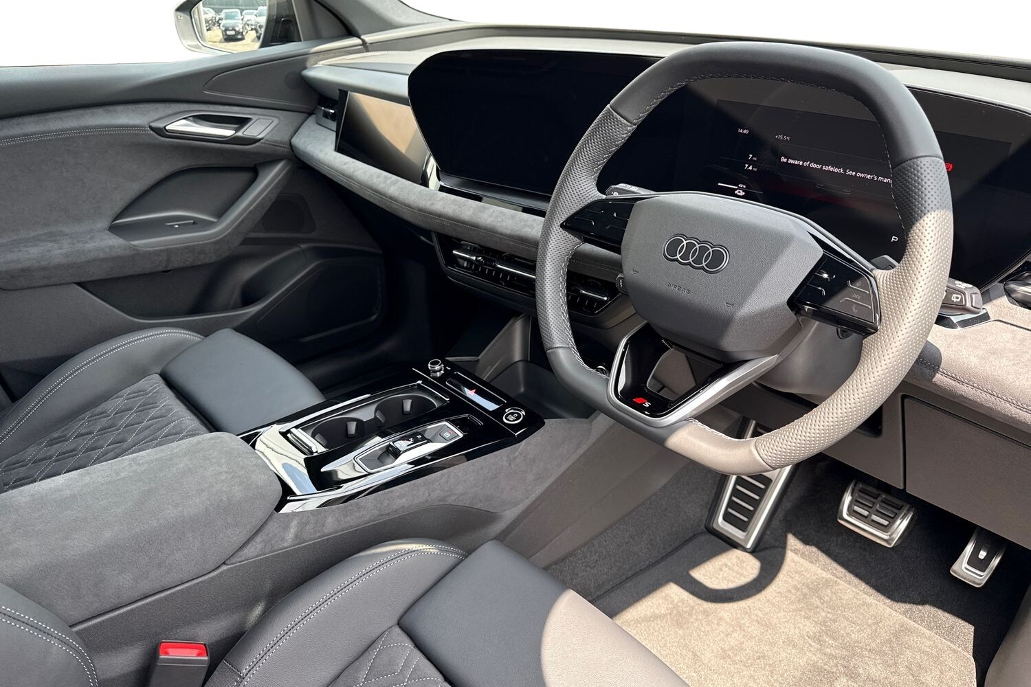 Used Audi Q6 e-tron 2025 for sale - 75924843: Photo 13