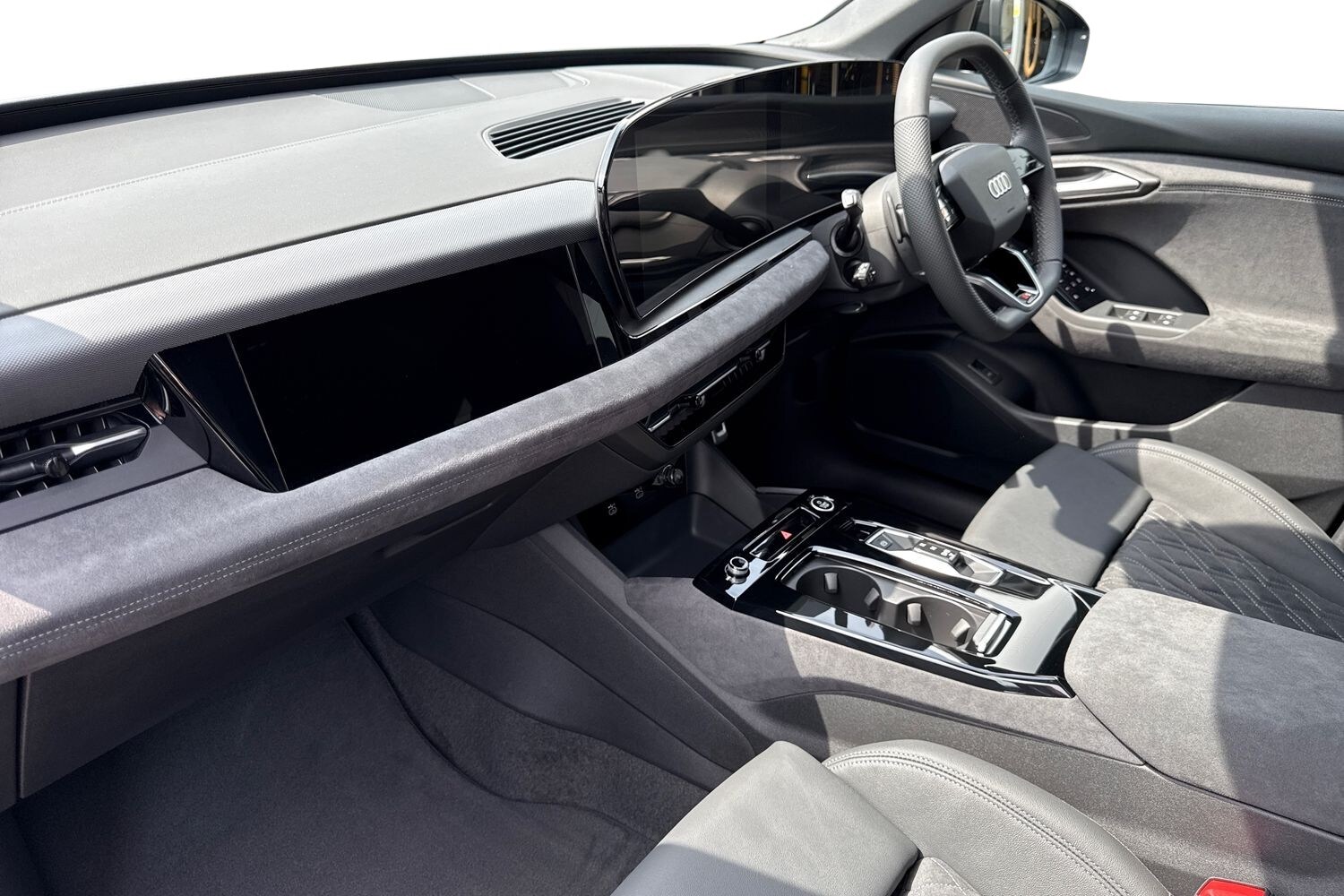 Used Audi Q6 e-tron 2025 for sale - 75924843: Photo 14