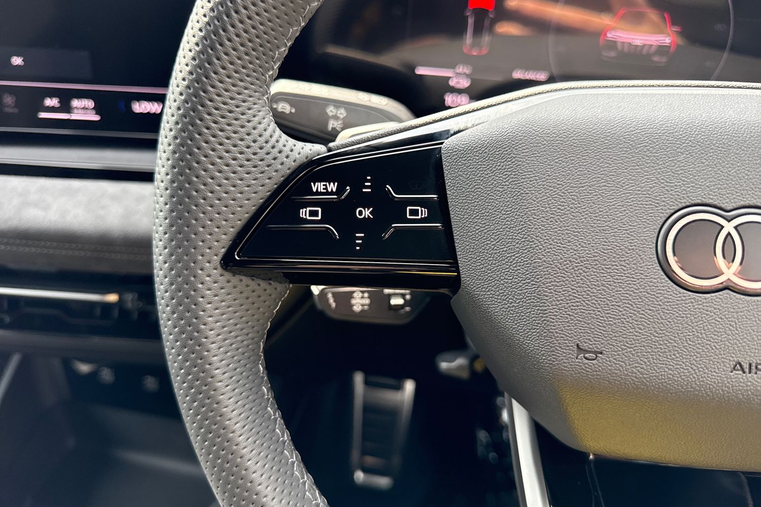 Used Audi Q6 e-tron 2025 for sale - 75924843: Photo 25