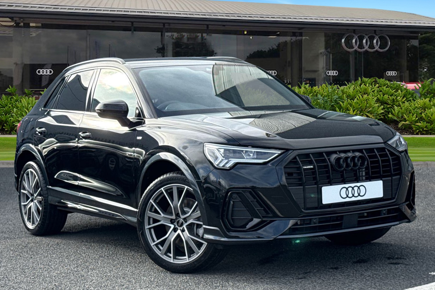 Used Audi Q3 2025 for sale - 76476103: Photo 1