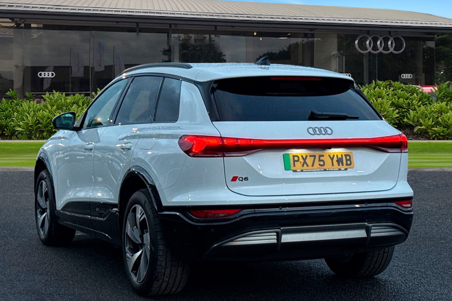 Used Audi Q6 e-tron 2025 for sale - 76909365: Photo 2