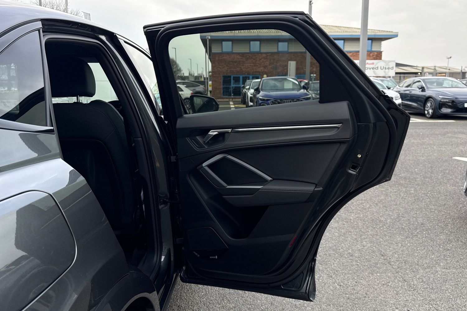 Used Audi Q3 2023 for sale - 77963412: Photo 39